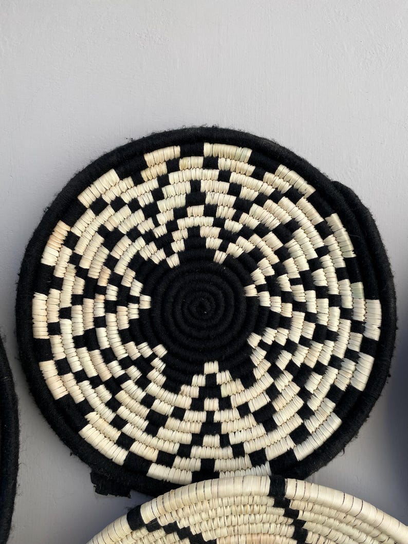Black and White Boho Wall Basket Set of 9 - Woven African Wall Baskets - Hanging Wall Basket Decor - Basket Wall Art - Bohemian wall Decor