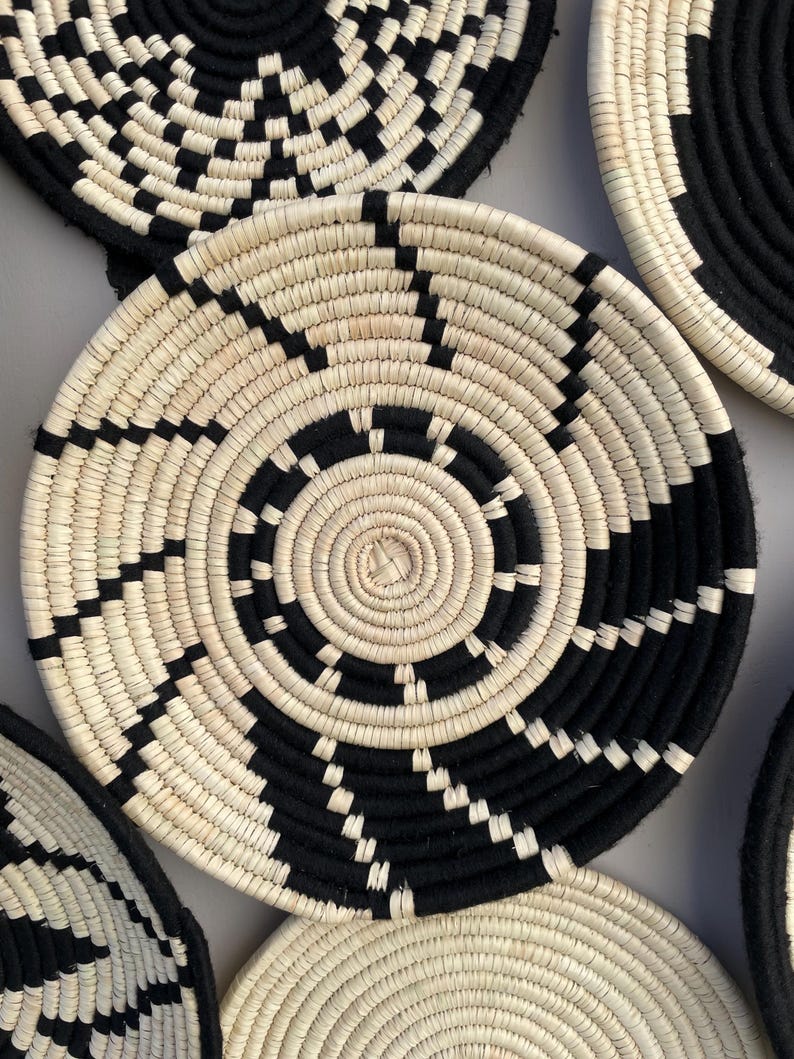 Black and White Boho Wall Basket Set of 9 - Woven African Wall Baskets - Hanging Wall Basket Decor - Basket Wall Art - Bohemian wall Decor