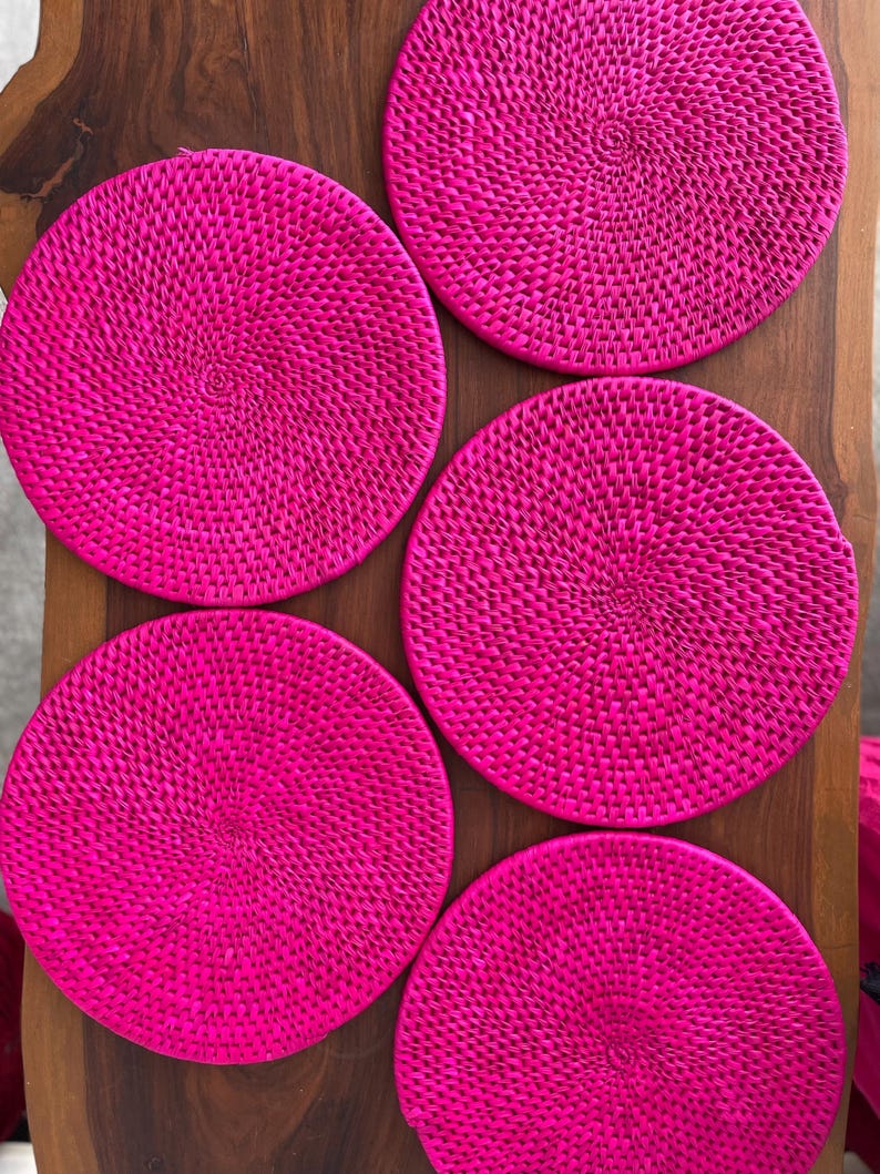 Handwoven hot Pink Palm fiber Placemat: Boho Table Mat