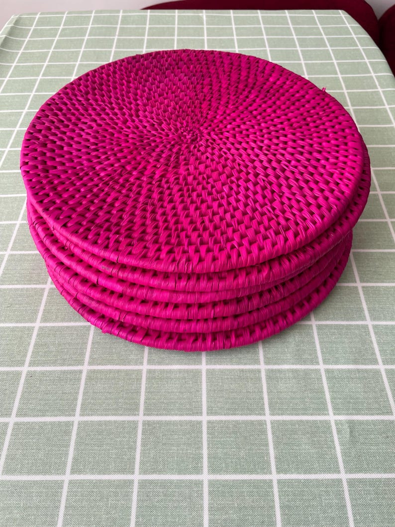 Handwoven hot Pink Palm fiber Placemat: Boho Table Mat