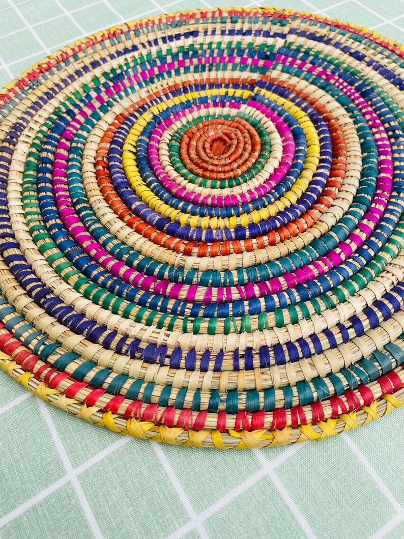 Colorful Woven Placemat: Round Boho Table Mat, Palm Fiber