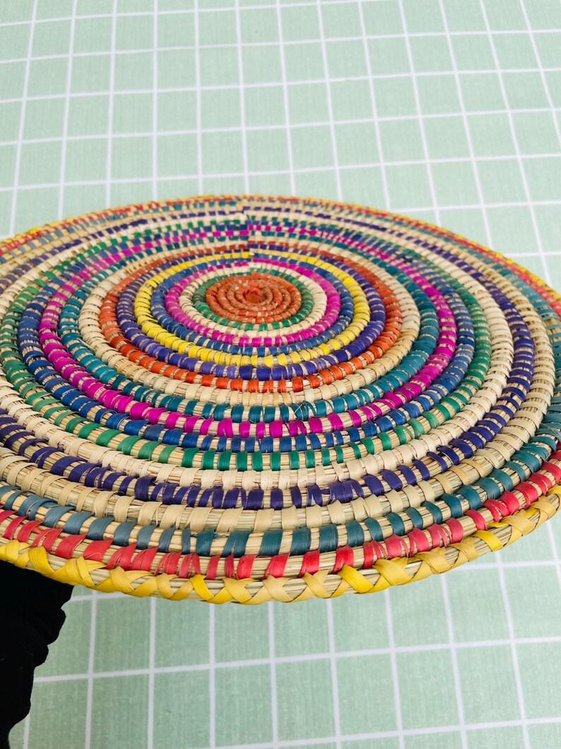Colorful Woven Placemat: Round Boho Table Mat, Palm Fiber