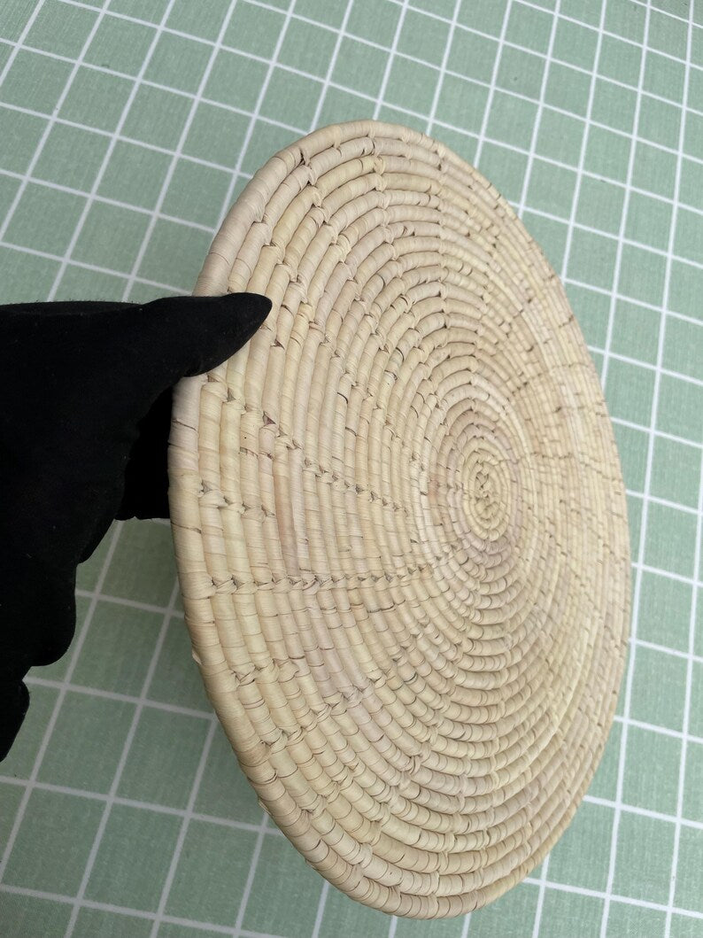 Hand Woven Round Palm Leaf Placemats, Boho Placemats For Table, Eco Friendly Place Mat For Natural Dining Decor, Bohemian tableware, 14 inch