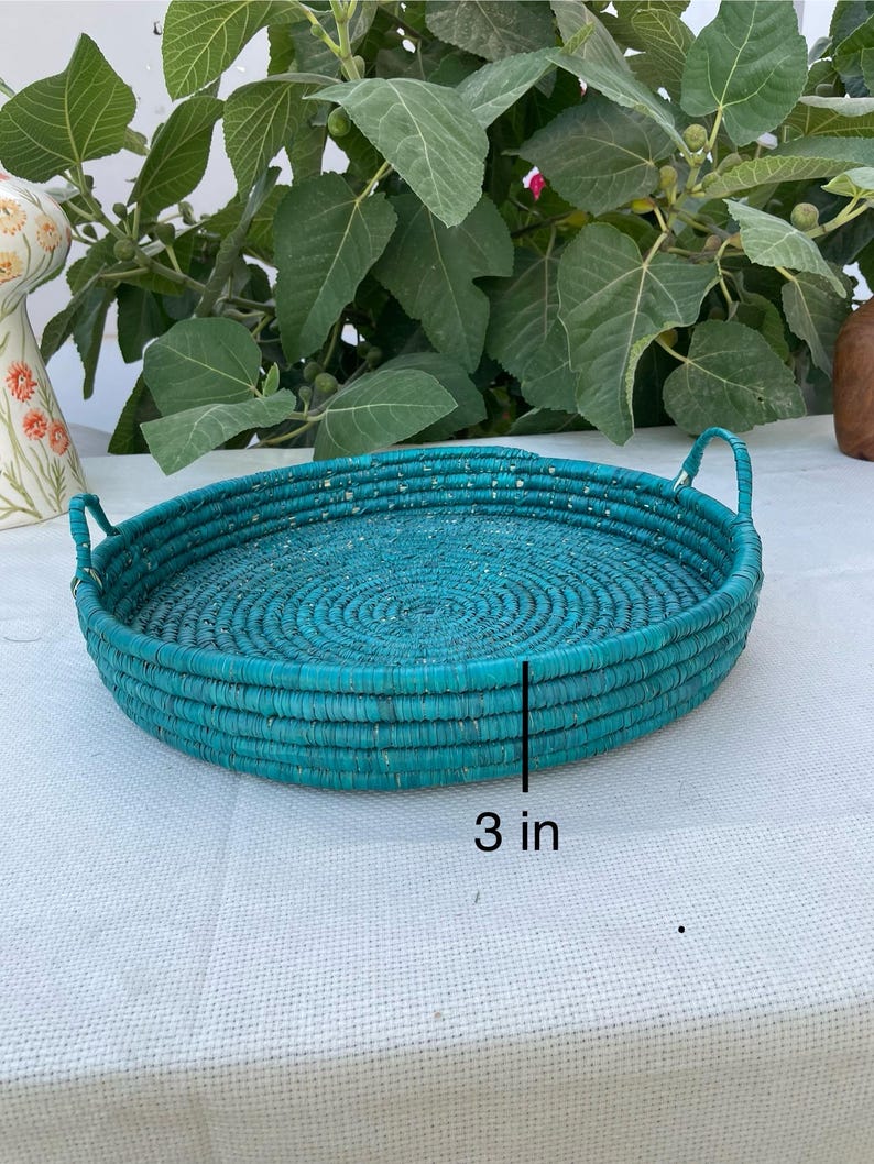 Handmade Boho Palm Fiber Basket Tray: Rustic Green Ottoman & Coffee Table Decor