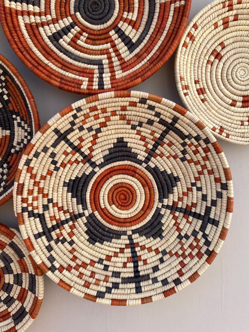 Woven Wall Basket Decor Set Of 3, Boho Wall Basket Set, Woven Wall Hanging Baskets, Rustic Wall Baskets, Sea Grass African Baskets