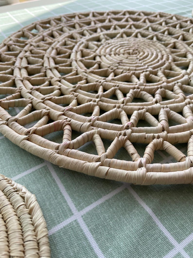 Woven Round Placemats, Boho Place mats, Eco Friendly Placemats, Natural Placemats, Handwoven Placemats, Place Mat, Fall Table Decor, 15inch